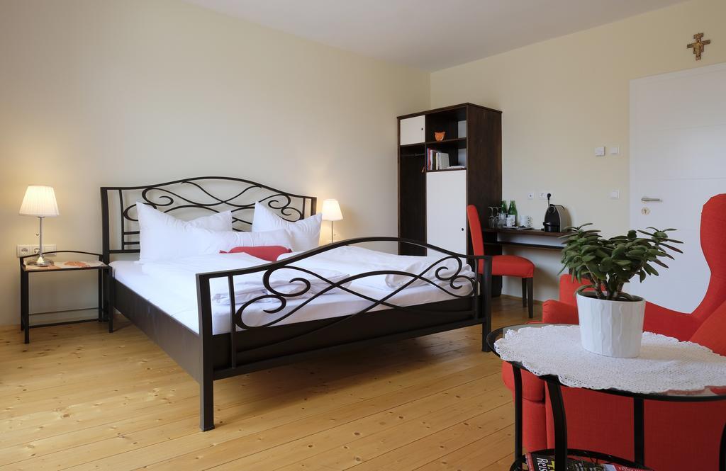 Nachtquartier Zur Dankbarkeit Apartment โพเดอร์สดอร์ฟ อัม ซี ภายนอก รูปภาพ